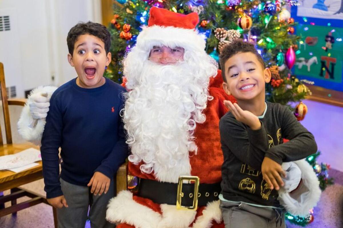 2017 Milk, Cookies, and Pictures with Santa 05