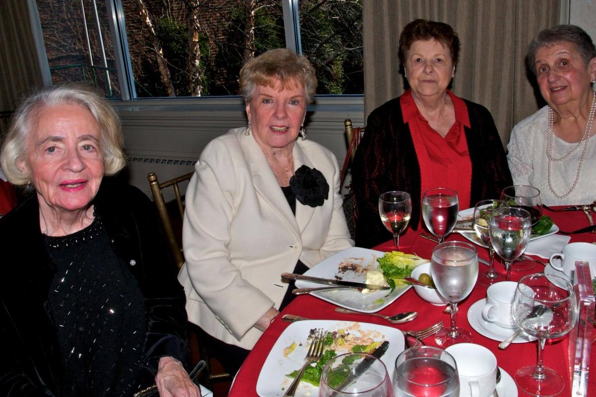 2015 Sleepy Hollow Seniors Holiday Party 15