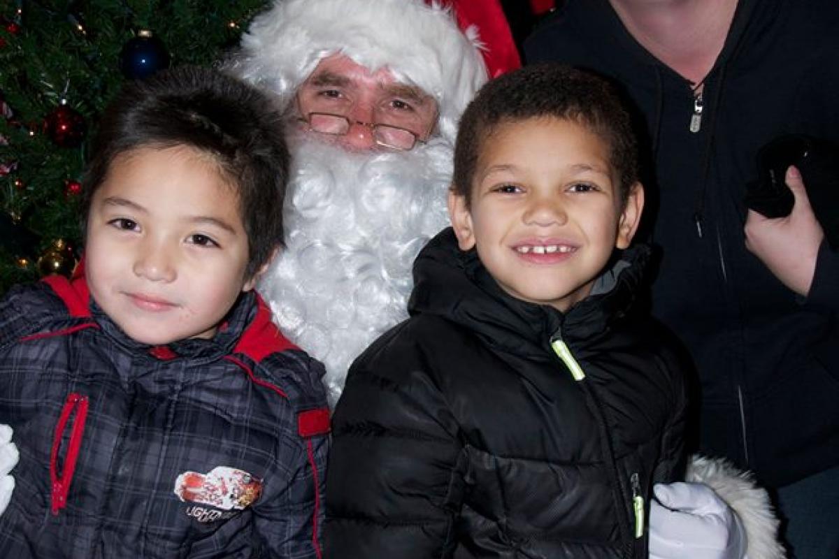 Cookies & Milk with Santa Claus! 03