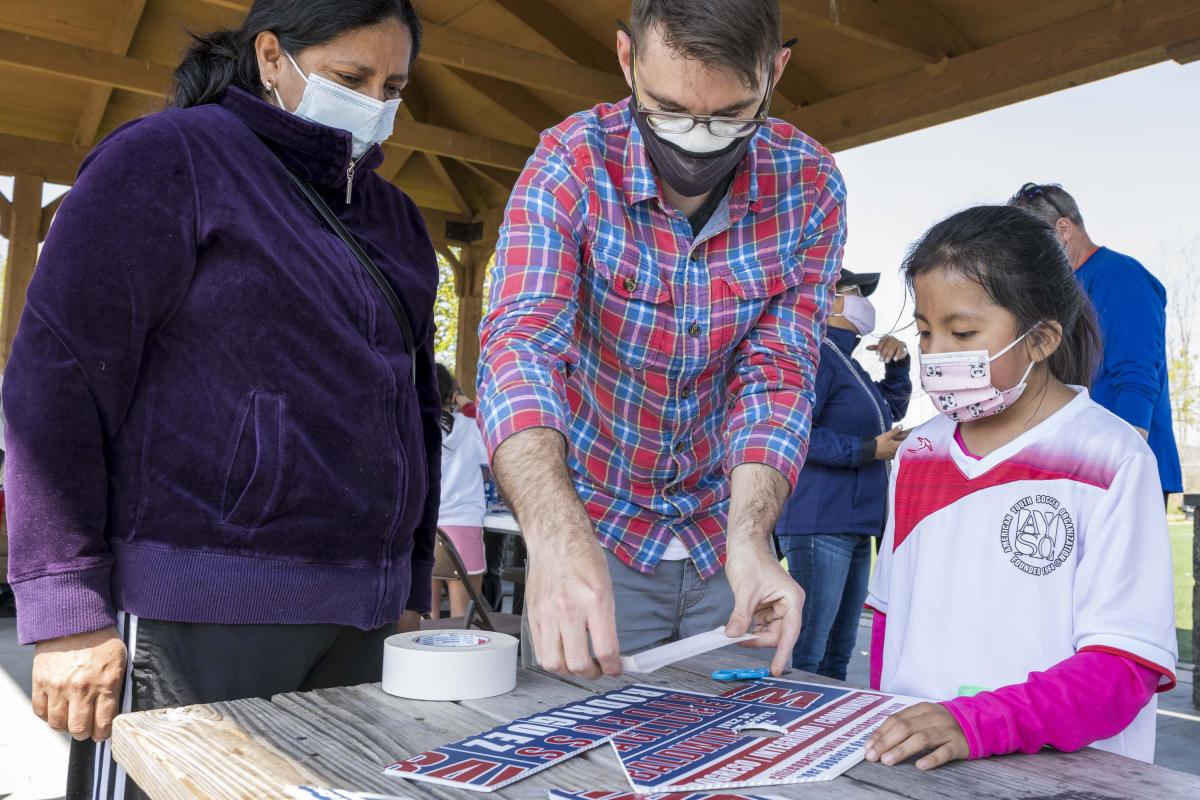 2021 Birdhouse Making 12