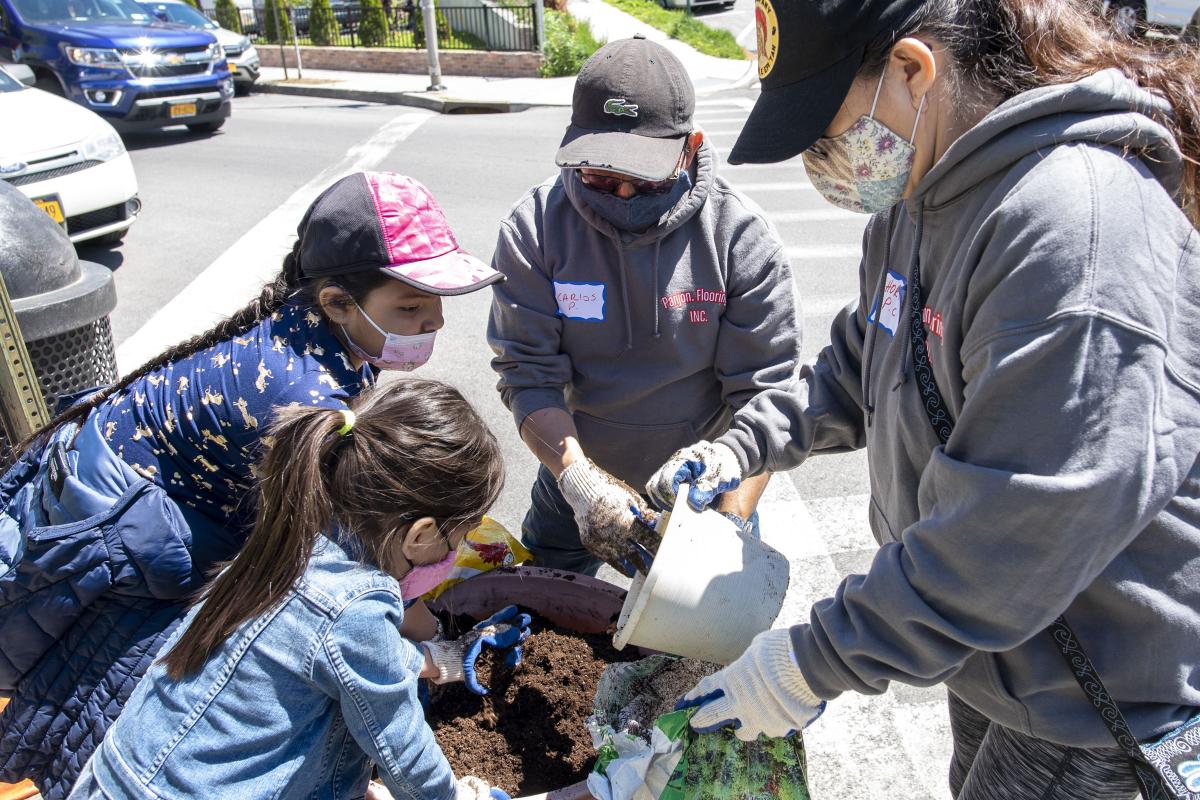 2021 Clean up & Plantings Day 17